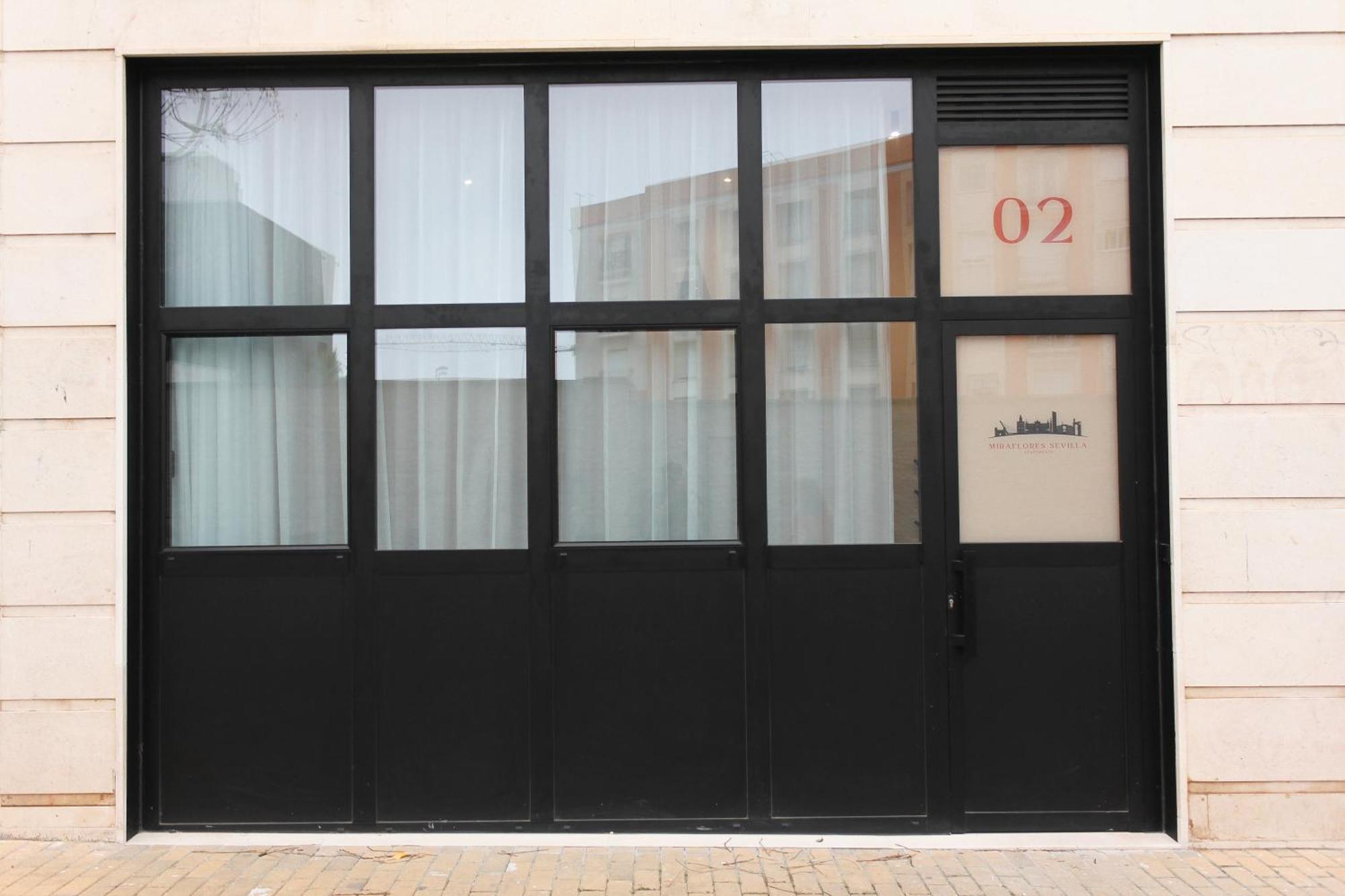 Monkeys Apartments Miraflores Seville Exterior photo